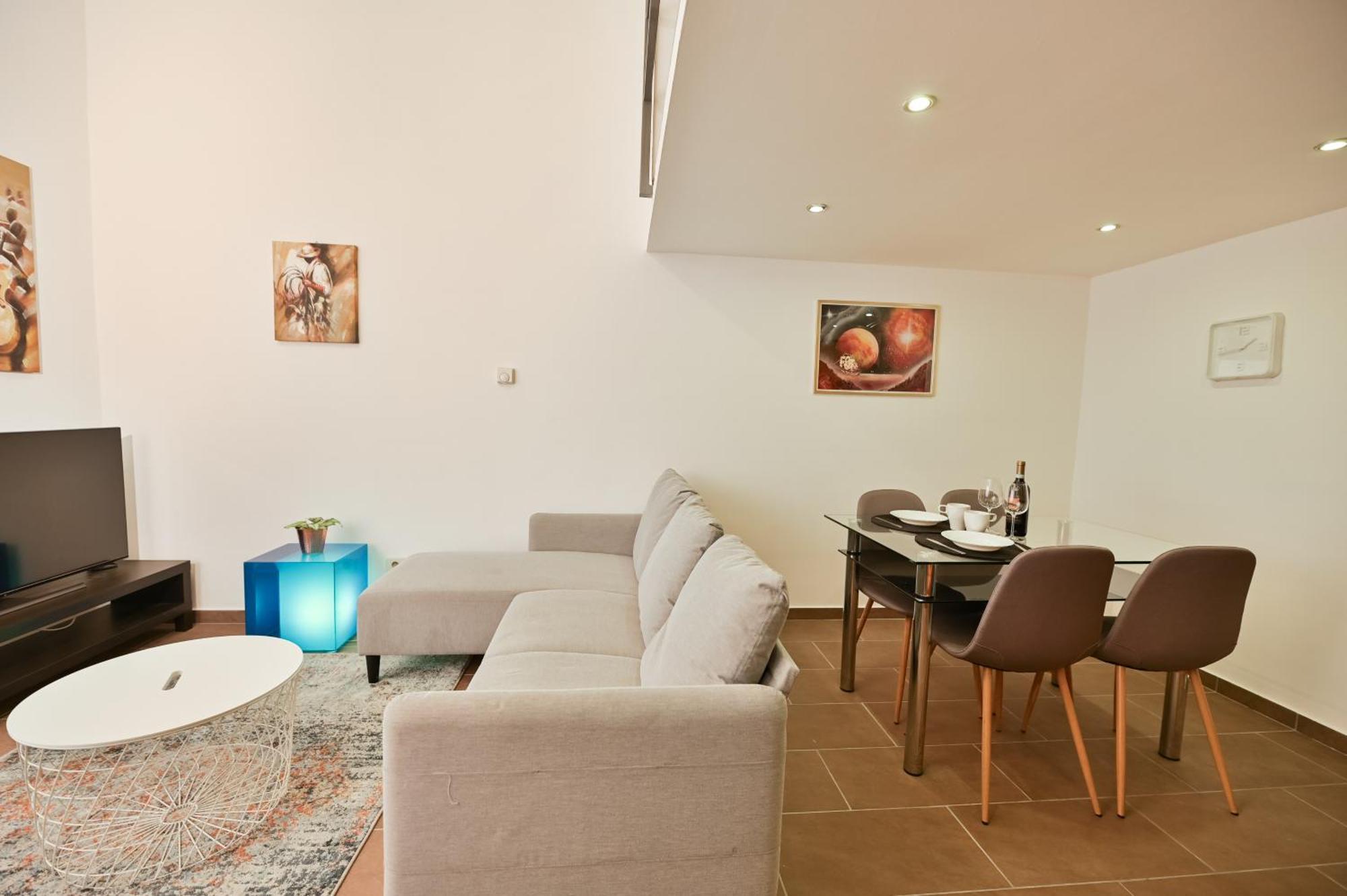 Danube Dwelling Akacfa 41 Apartment Budapest Ngoại thất bức ảnh